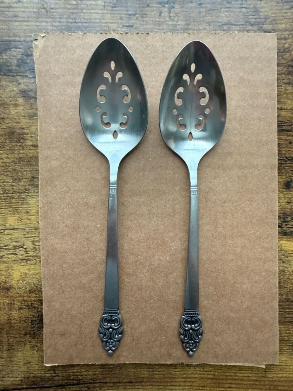 Oneida Community Vinland (Stainless) Pattern‎ Pierced Table Serving Spoon 8 1/2"